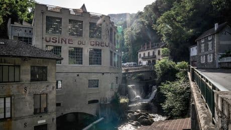 Le centre d'art contemporain de Thiers, niché dans une ancienne usine, rouvre ses portes après restauration
