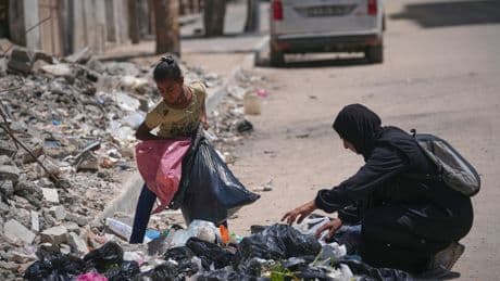 Omstreden organisatie begonnen met uitdelen hulpgoederen in Gaza, chaos bij distributie