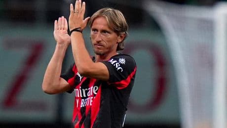 Debuut Luka Modric bij Milan, waar Santiago Gimenez belangrijk is; Atletico geeft alles weg tegen Espanyol