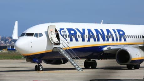 Vaping passenger removed from Ryanair flight after setting off alarm in toilet