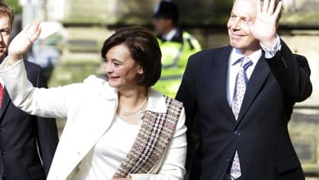 Tony Blair urged to pay back almost £10,000 for discounts on designer clothes, records show