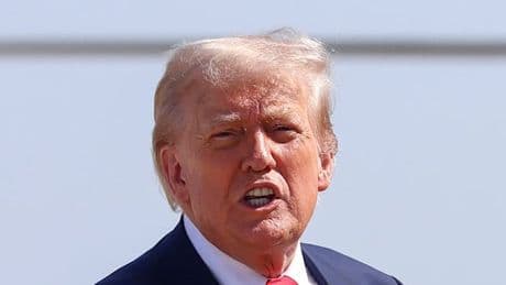 „Wir werden sie sofort entfernen lassen“ – Trump stört sich an Obdachlosen vor dem Weißen Haus