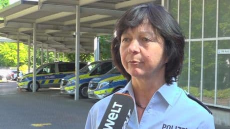 „Wir wissen nicht, ob noch bewaffnet ist“ – Polizei warnt Bevölkerung vor Syrer (35)