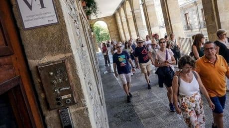 Euskadi sopesa limitar la vigencia de las licencias de viviendas turísticas