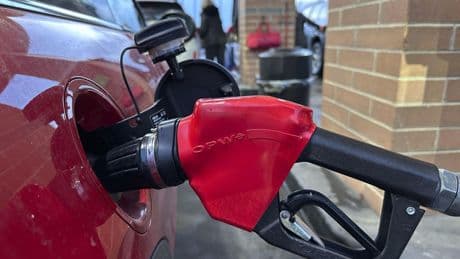 U.S. consumer sentiment slides to 3-year lows as trade war raises inflation anxiety