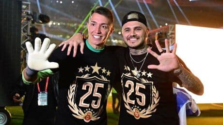Galatasaray'ın formaları satışa çıktı: İşte 5 yıldızlı yeni logo!