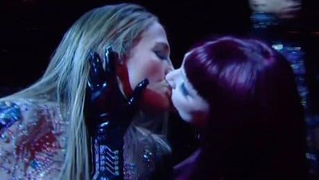 Knutsch-Show bei Music Awards - Jennifer Lopez küsst Frauen und Männer