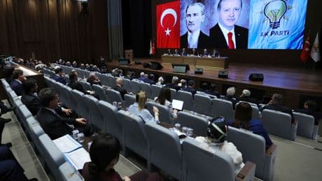 Erdoğan MKYK toplantısında kimlere hangi konularda uyarılar yağdırdı