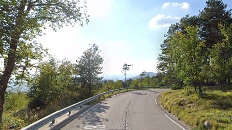 Nederlandse deltavlieger (57) ernstig gewond bij ongeluk in populair bosgebied Slovenië