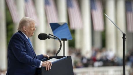 Un tribunal de EEUU paraliza y declara &quot;ilegales&quot; la mayoría de aranceles de Trump