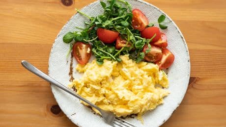 Nie mehr langweilig! So bringen Sie mit einfachen Tricks Schwung ins Rührei