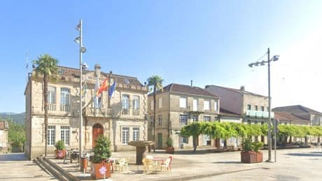 El pueblo de Pontevedra donde se venden casas de 120 metros cuadrados por menos de 60.000 euros