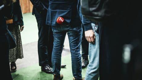 Entre galaxie Bolloré, com’ à gogo et nouveaux titres, comment la presse d’extrême droite prend d’assaut le débat public