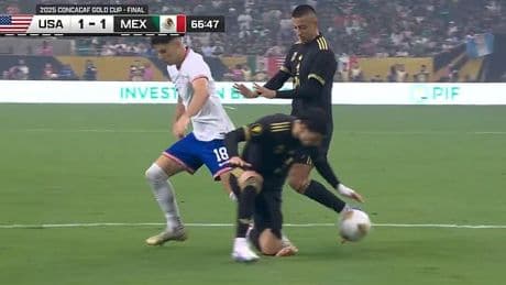 USMNT soccer fans convinced Gold Cup final was 'rigged' for Mexico after 'scandalous' referee decision