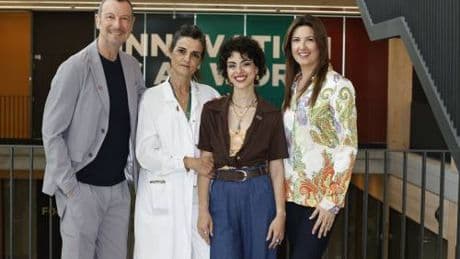 Amadeus e Giovanna Civitillo in Humanitas: "Vicini ai giovani pazienti oncologici, la ricerca ha bisogno di tutti noi"