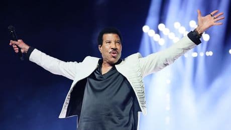Nederland is dol op Lionel Richie… en die liefde is geheel wederzijds