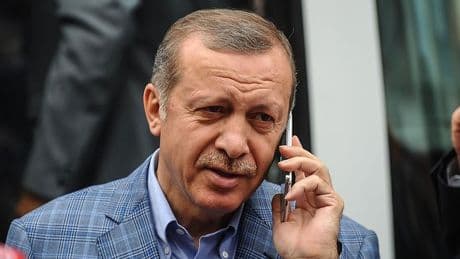 Erdoğan'dan Özgür Özel'e geçmiş olsun telefonu