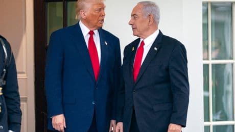 « Merci d’avoir imposé des sanctions contre les juges politisés » : Donald Trump attaque de nouveau la Cour pénale internationale, Benyamin Netanyahou jubile