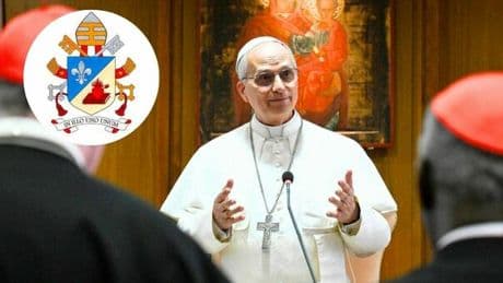 Papa Leone XIV presenta lo stemma e il motto ispirati a Sant'Agostino: cosa significano