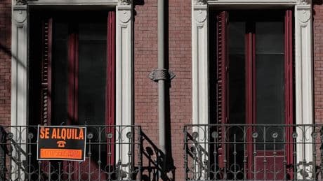 Consumo abre expediente sancionador a otra inmobiliaria nacional por prácticas abusivas en la gestión del alquiler