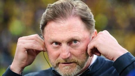Fußball-Bundesliga: Medien: Wolfsburgs Trainer Hasenhüttl vor dem Aus