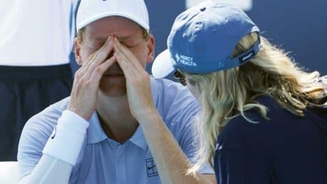 Sinner, Cahill: «Ha avuto un virus, speriamo torni in campo domani». Intanto si svaga a Manhattan in attesa degli Us Open