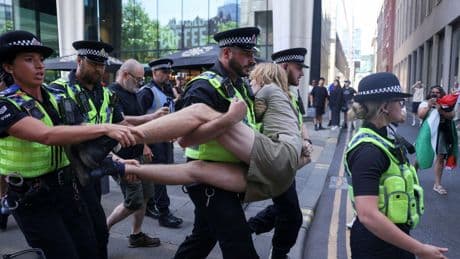 Britse politie pakt meer dan 70 sympathisanten van verboden actiegroep Palestine Action op