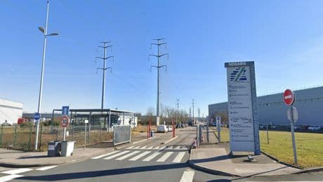 Mions: des dizaines de litres d'une matière dangereuse déversés sur le parking d'une entreprise
