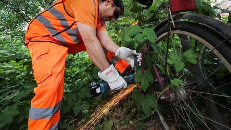 Mobilität: Stadtreinigung sammelt wieder Schrotträder ein