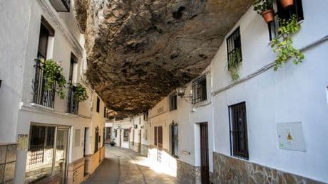 Beautiful but underrated Spanish town where locals live completely under a rock