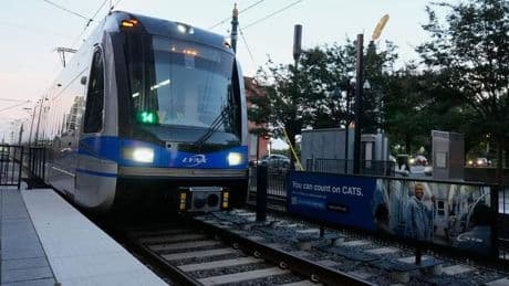 Kriminalität: Tödlicher Angriff in US-Stadtbahn - Anklage gegen Mann
