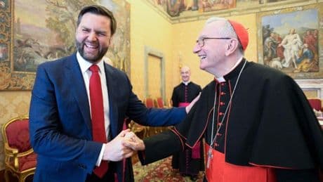 Vance busca un acercamiento con el Vaticano pese a las diferencias