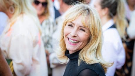 Angela Groothuizen ontvangt Amsterdam Dinner Award 2025 voor inzet tegen hiv en aids