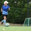 Fußballliebe mit 73: Kicken im Ruhestand: Karin Walk zeigt, was möglich ist