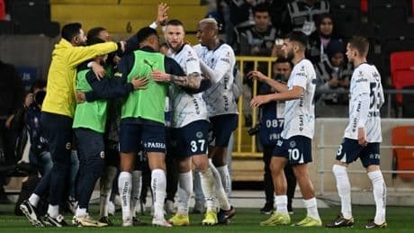 Fenerbahçe'den maç sonu hakeme tepki!