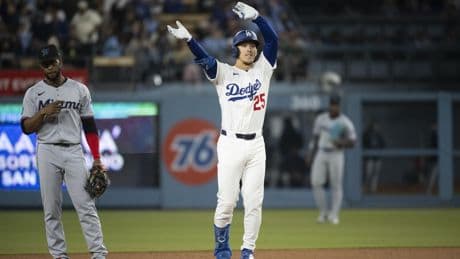 Dodgers recall South Korean All-Star Hyeseong Kim and place Tommy Edman on injured list