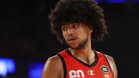 Izan Almansa vuelve a casa: firma por el Real Madrid hasta 2029