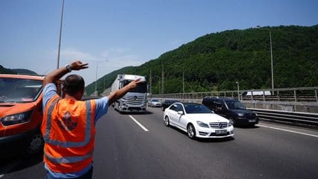 Valilik duyurdu: Ağır tonajlı araçların trafiğe çıkışına geçici yasak