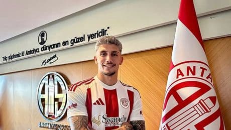 Antalyaspor, Samet Karakoç'u kadrosuna kattı