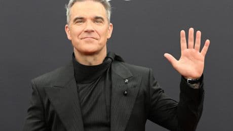 Premiere bei Club-WM: Robbie Williams singt neue FIFA-Hymne