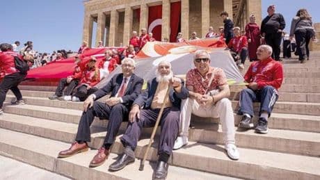 106 yıldır sönmedi sönmez bu ateş