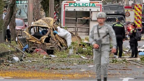 Kolumbien | Mindestens 18 Tote durch Autobombe und Drohnenangriff