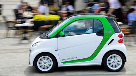 Mercedes: Ersatzakkus fehlen – Smart-ED3-Besitzer vor teuren Problemen