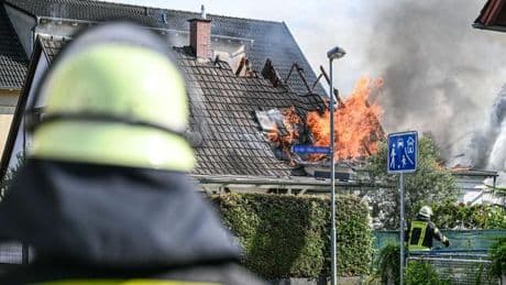 Brand: Fachwerkhaus in Kehl brennt ab - Hoher Schaden