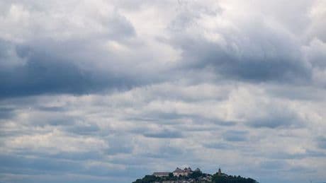 Nach Unwettern: Milder Wochenstart mit Regen und Wolken in Sachsen
