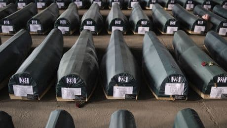 30. Jahrestag von Srebrenica: Die 8000 Toten von Srebrenica dürfen einfach nicht ruhen