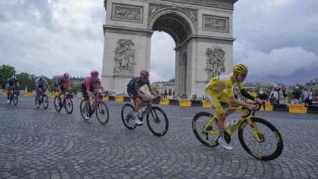 Pogacar no estará en La Vuelta y Ayuso será el líder del UAE