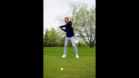 Urlaubs-Video aufgetaucht - Kane begeistert mit Golf-Wunderschlag
