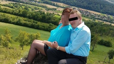 Ex-Freundin mit 25 Messerstichen getötet - Im Blutrausch schnitt sich Killer die Fingerkuppe ab