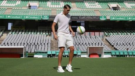 El Córdoba CF anuncia el traspaso de Álex Sala al Lecce de la Serie A